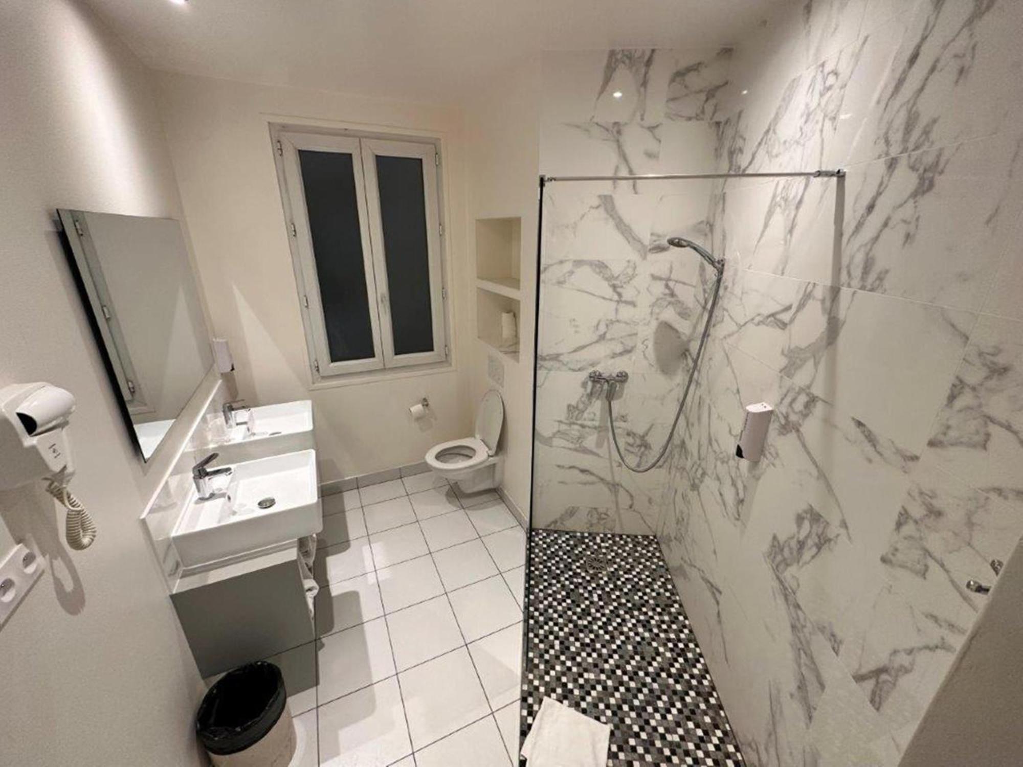Hotel Richmond Gare Du Nord Parigi