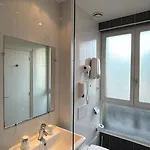 Richmond Gare Du Nord Hotel 2*