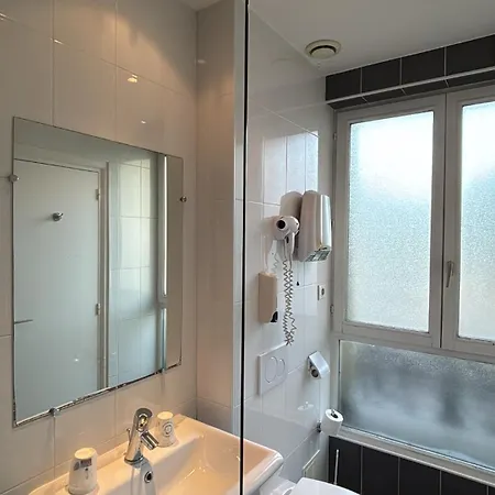 Richmond Gare Du Nord Hotel 2*