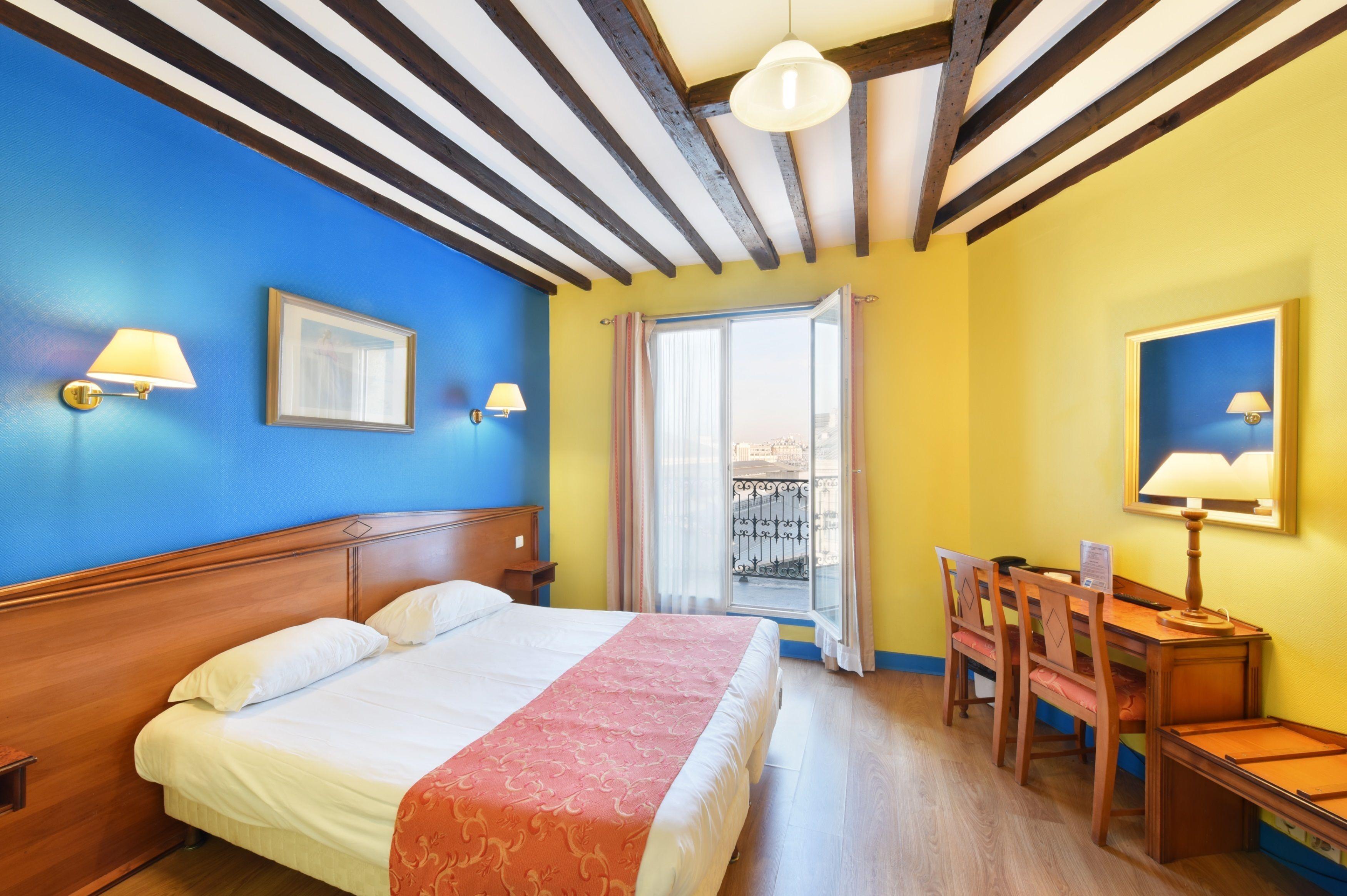 Richmond Gare Du Nord