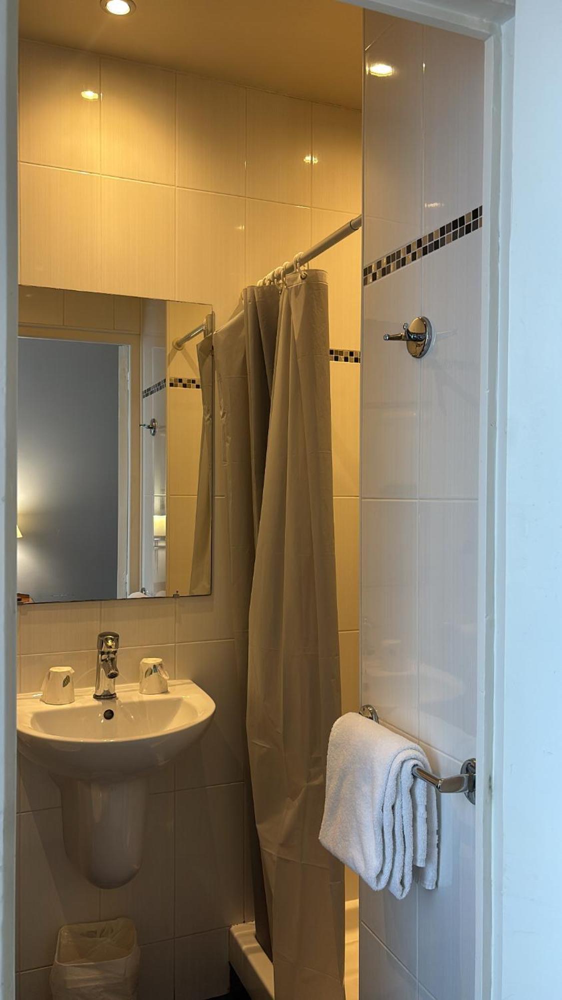 Richmond Gare Du Nord Hotel