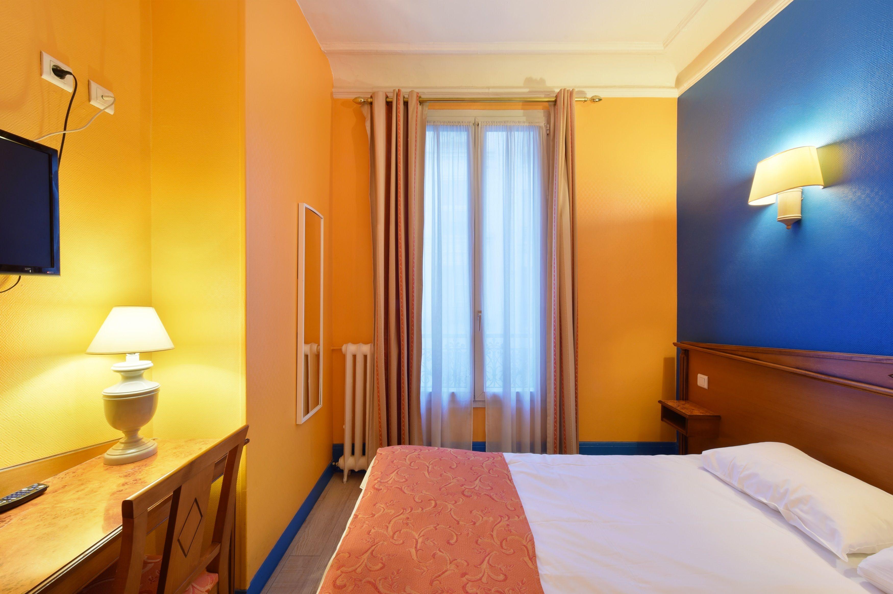 Hotel Richmond Gare Du Nord 2*